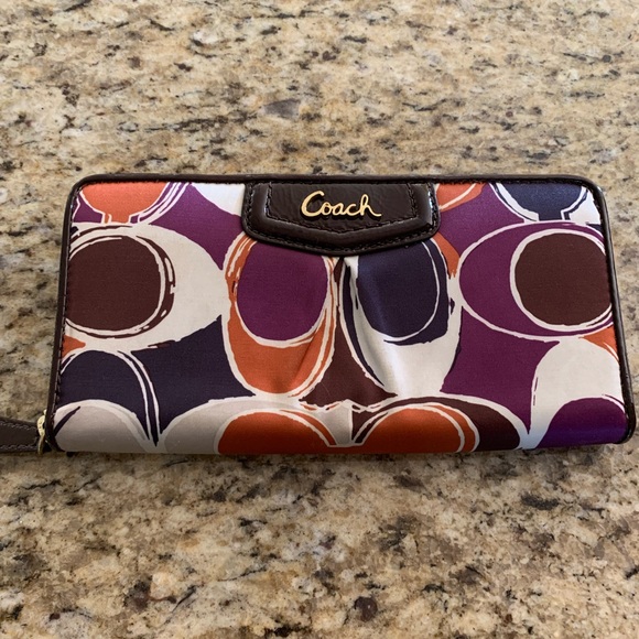 Coach Handbags - Coach wallet Coach Handbags - Coach wallet